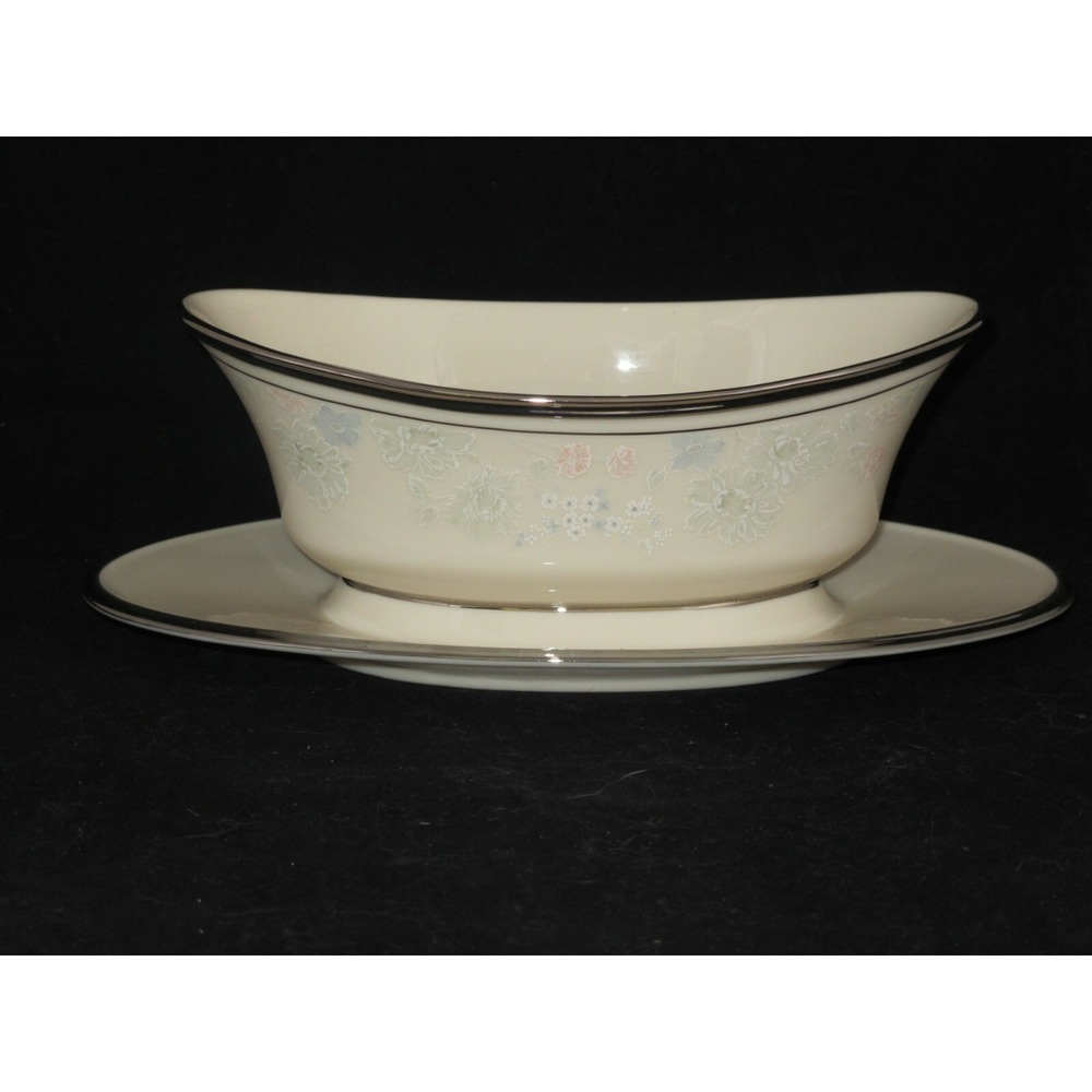 Lenox Nicole Gravy Boat w/ Attached Underplate liner pink‎ blue pastel flowers